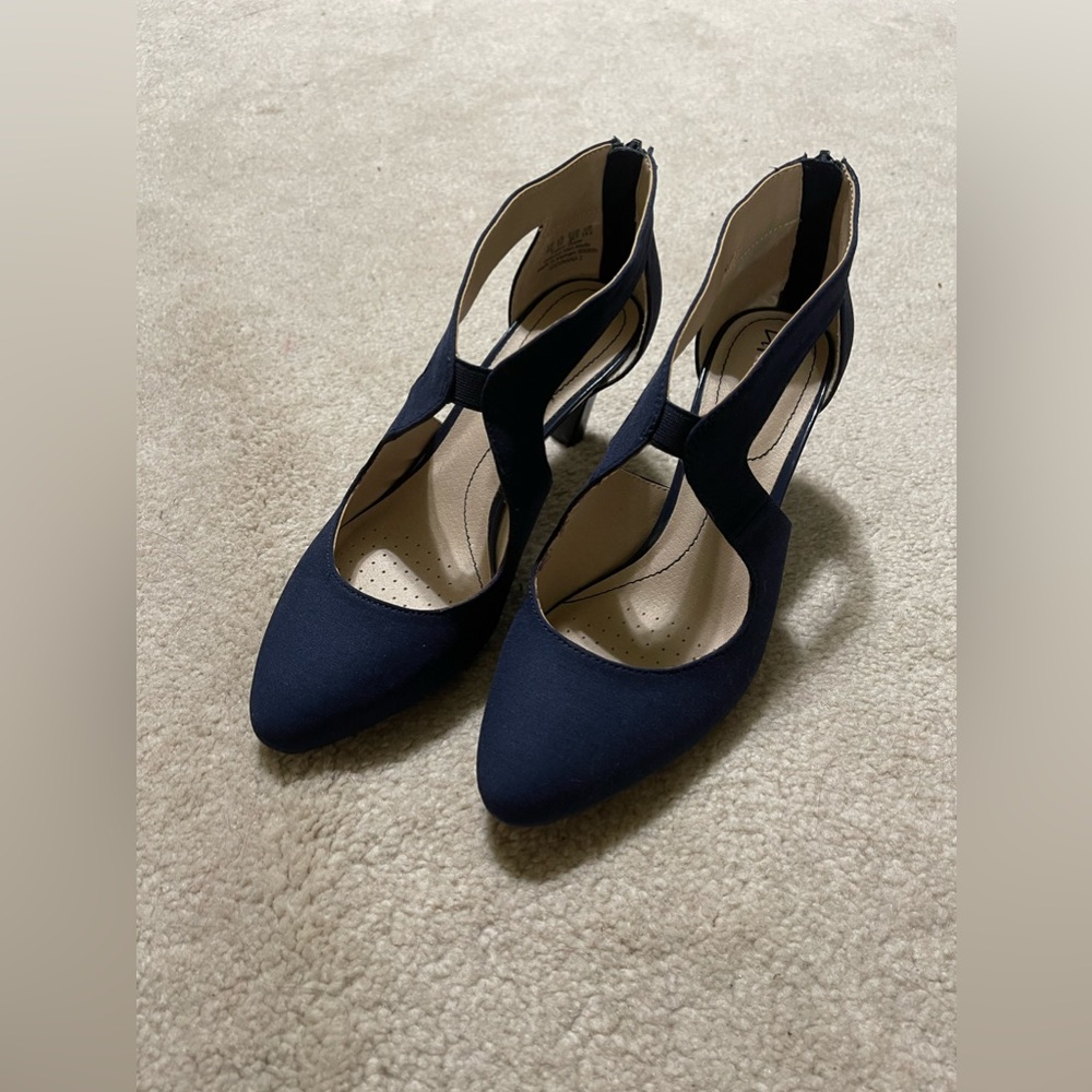 Navy Blue heels